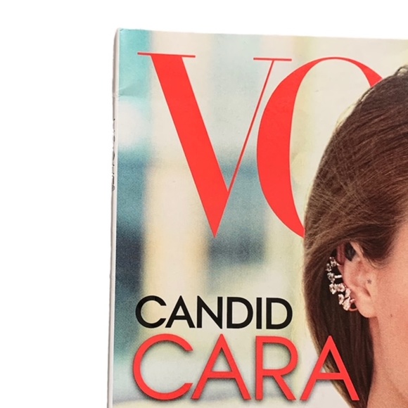 Vogue Magazine Cara Delevingne July 2015 - Picture 2 of 7